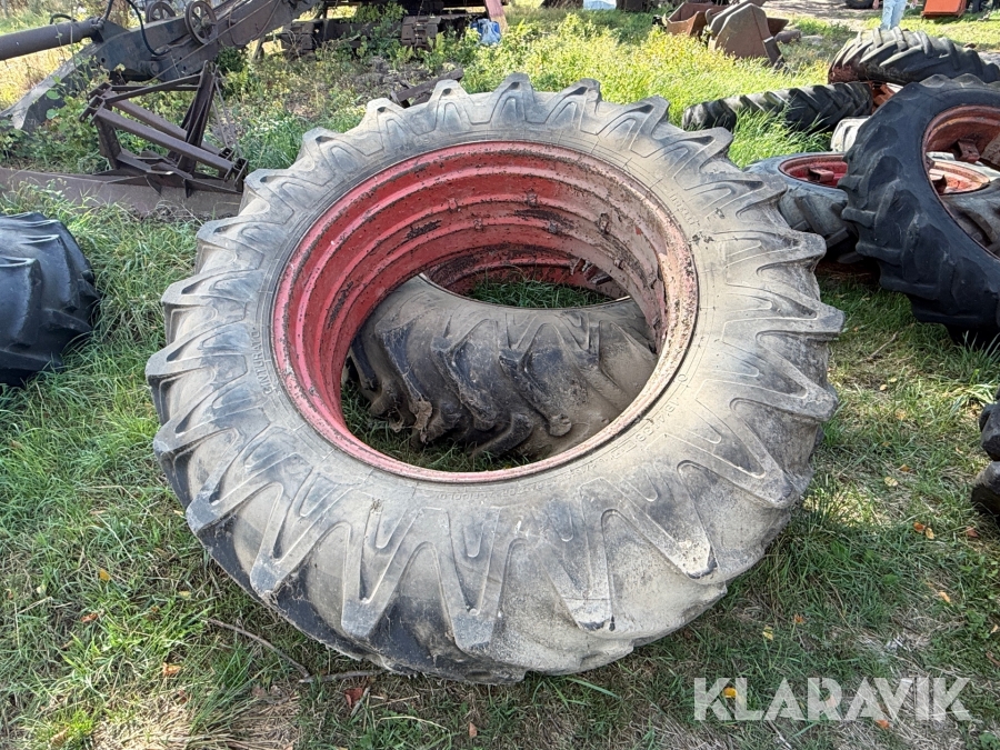 Däck Pirelli 18.4R38 2st