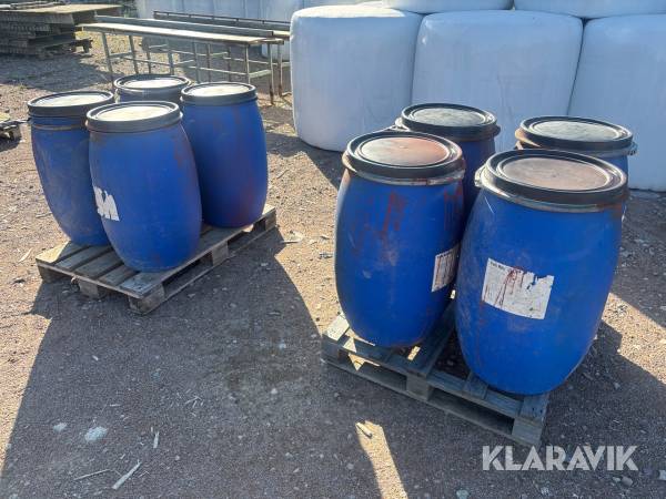 Rödfärgstunnor 100L 8st