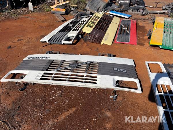 Grill Volvo 8 st