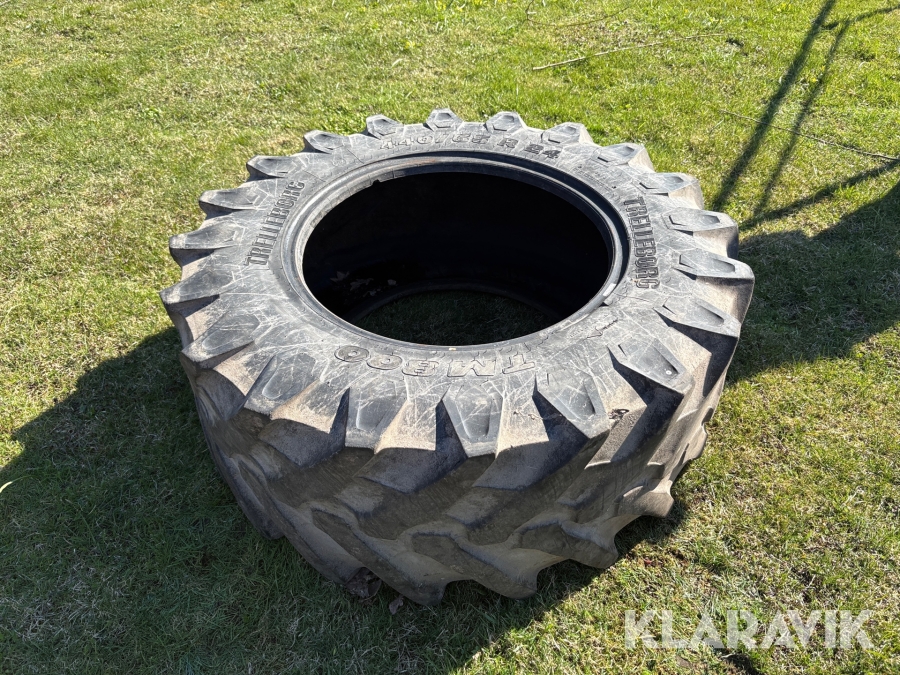 Traktordäck Trelleborg TM300 440/65 R24