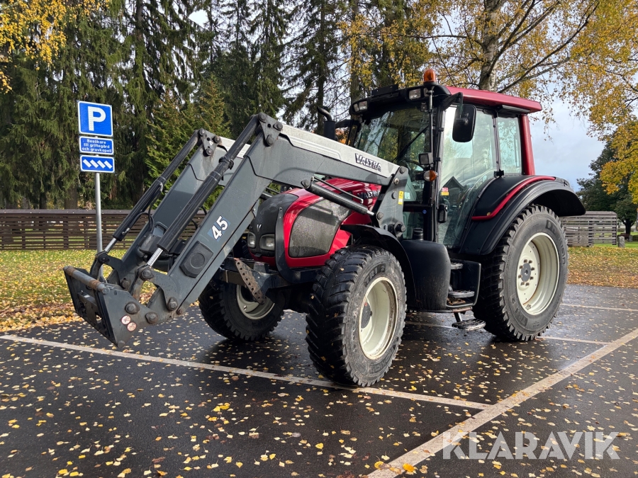 Traktor Valtra N92 med frontlastare & redskap