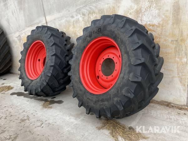 Traktordäck med fälg Trelleborg 2st 540/65R30
