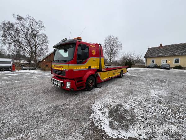 Bärgningsbil Volvo FL Flakbärgare