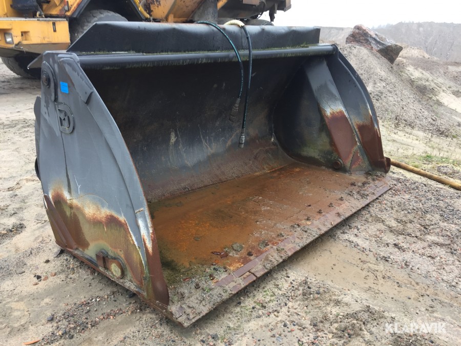 Högtippande skopa Stora BM