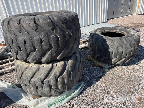 Däck till skogsmaskin 3 st Alliance 750/55-26.5