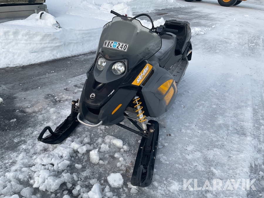 Snöskoter Ski doo Freestyle