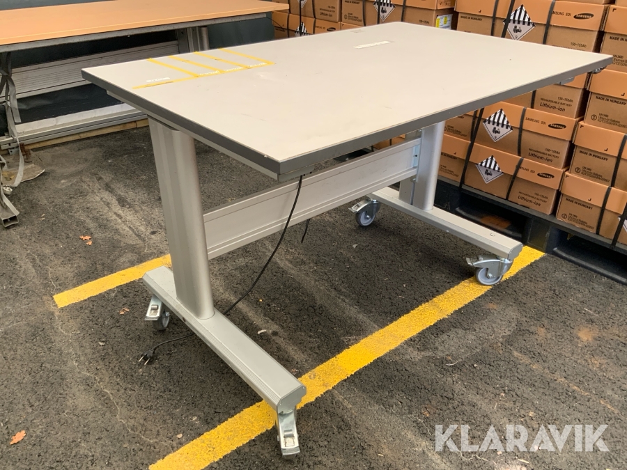 Höj och sänkbart bord Gigant