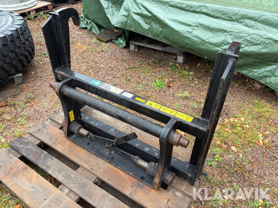 Redskapsadapter Bala Agri 72499 Stora BM till L30/Zettelmeyer