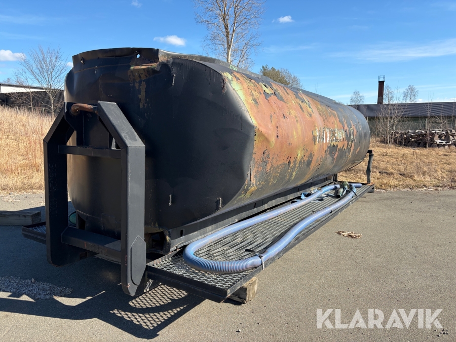 Lastväxlarflak med vattentank