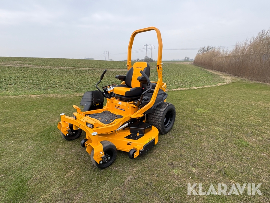 Gräsklippare Cub Cadet XZ7 L152i zero turn