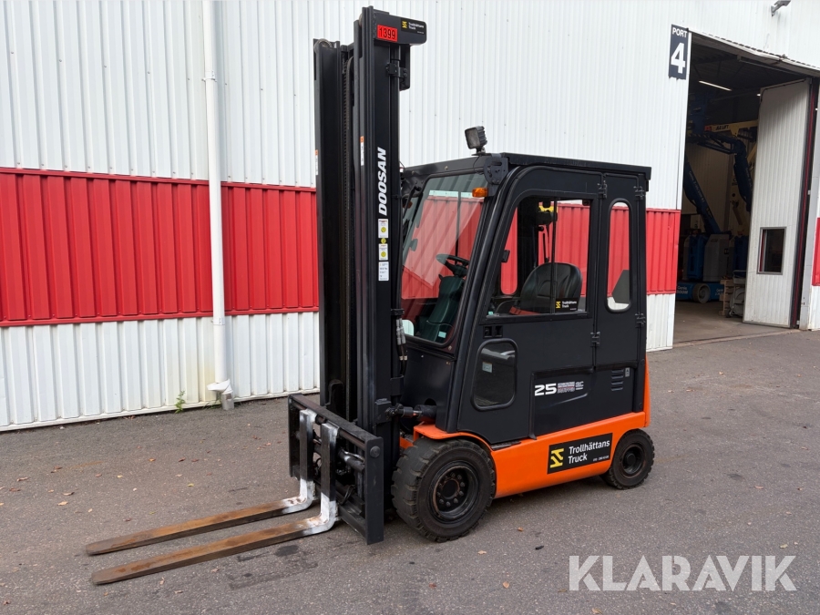 Motviktstruck Doosan B25X-5