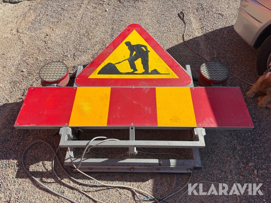 Vägarbetsskylt uppfällbar