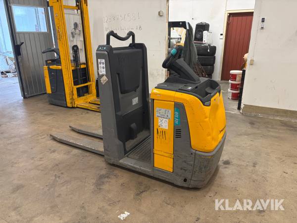 Truck / Plocktruck Jungheinrich ECE 310