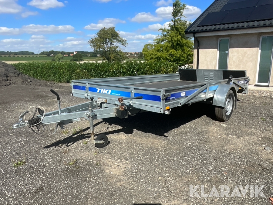 Personbilssläp Tiki- Treiler CP390-RB