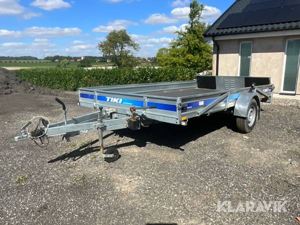 Personbilssläp Tiki- Treiler CP390-RB