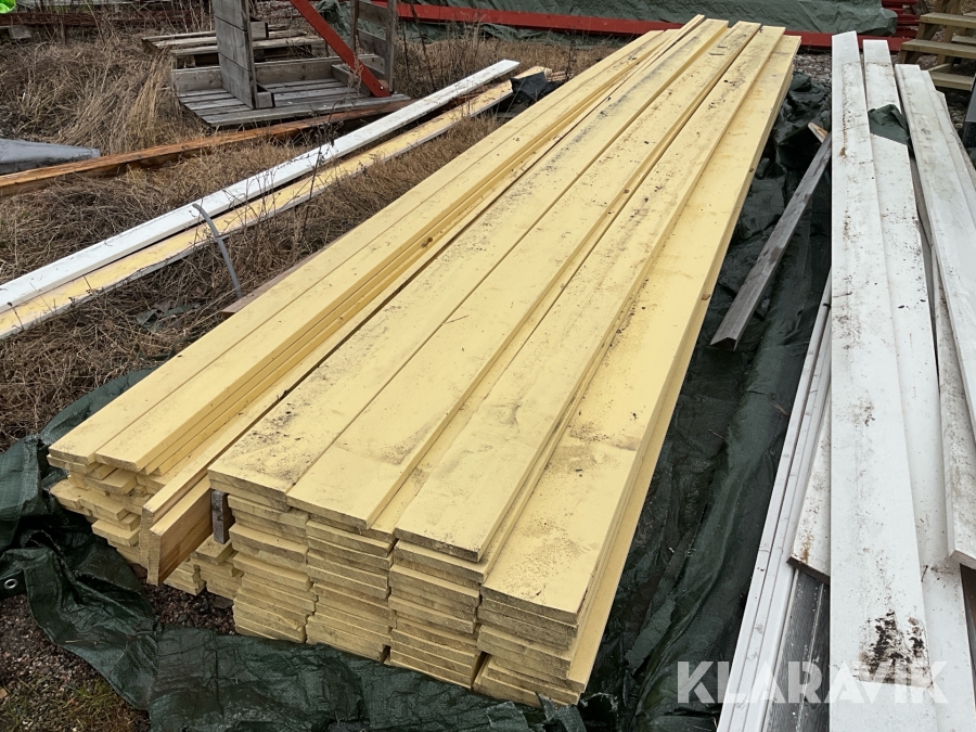 Ytterpanel grundmålad gul 22x170 och 9,5x22