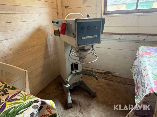 Degblandare Bjørn Varimixer med redskap