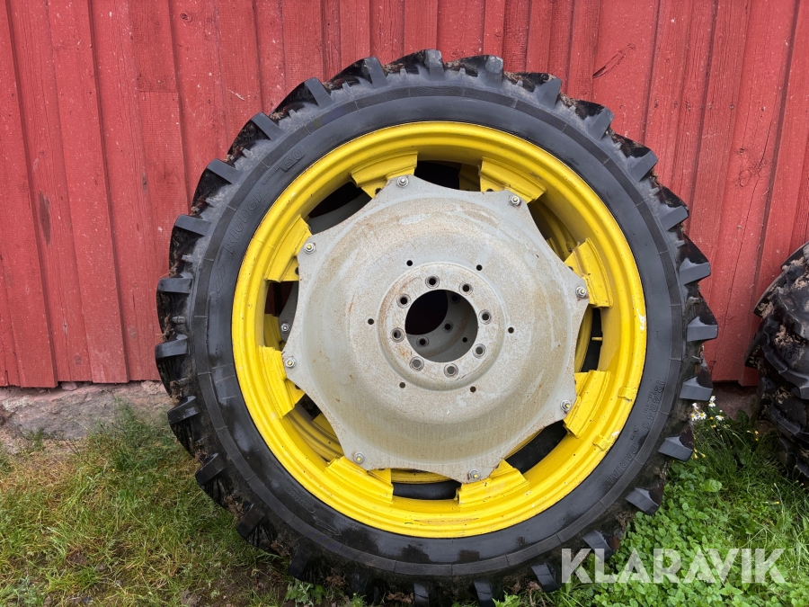 Hjul till traktor John Deere 12.4R46 Kleber 2st