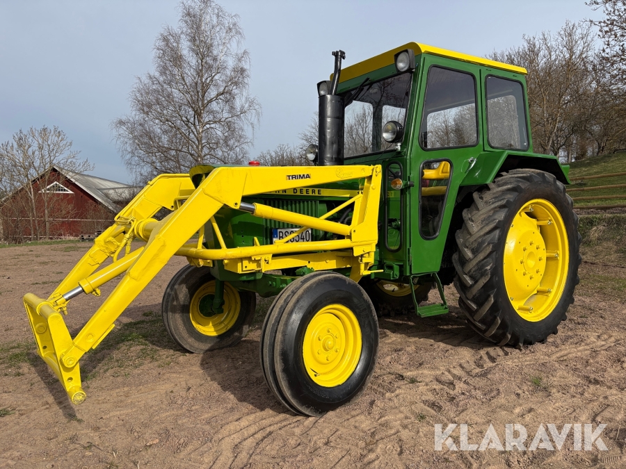 Veterantraktor John Deere 1120 med lastare