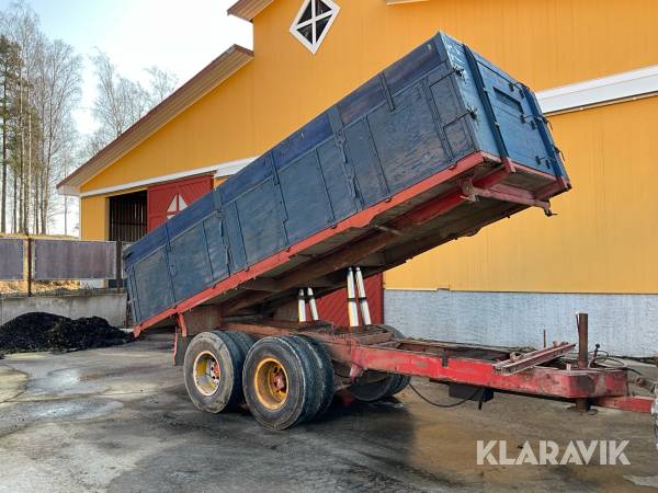 Spannmålsvagn med flervägstipp