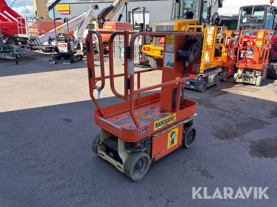 Pelarlift JLG 1230 ES