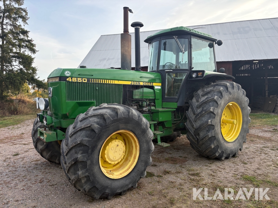 Traktor John Deere 4650