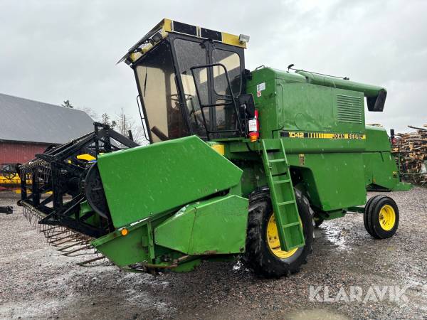 Skördetröska John Deere 1042
