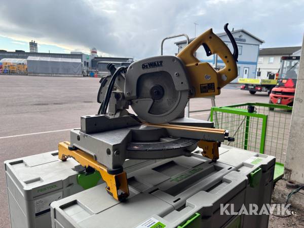 Kap- och gjersåg Dewalt DW707