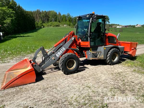 Hjullastare Everun ER416 med 4st redskap