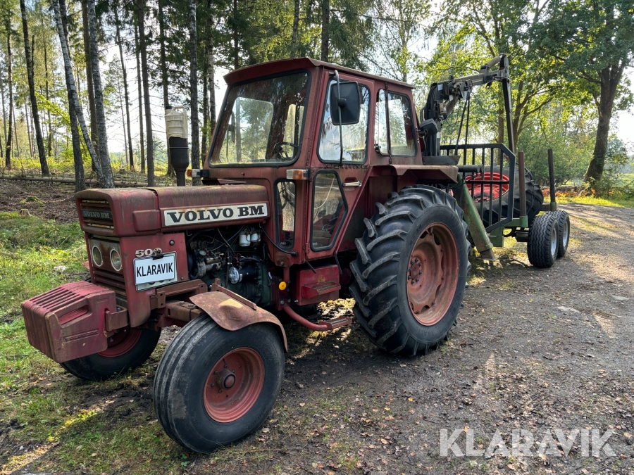 Traktor Volvo BM 500 + skogsvagn Farma 46
