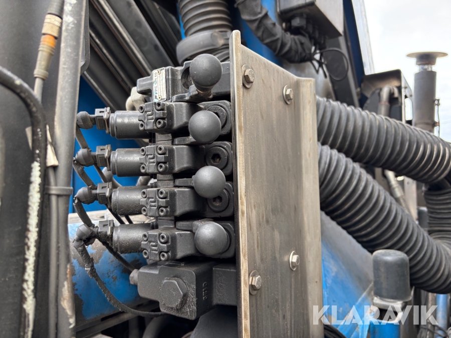 Kranbil med tipp Scania R560lb8x4*4hnb Tridem med Palfinger PK 33002-EH