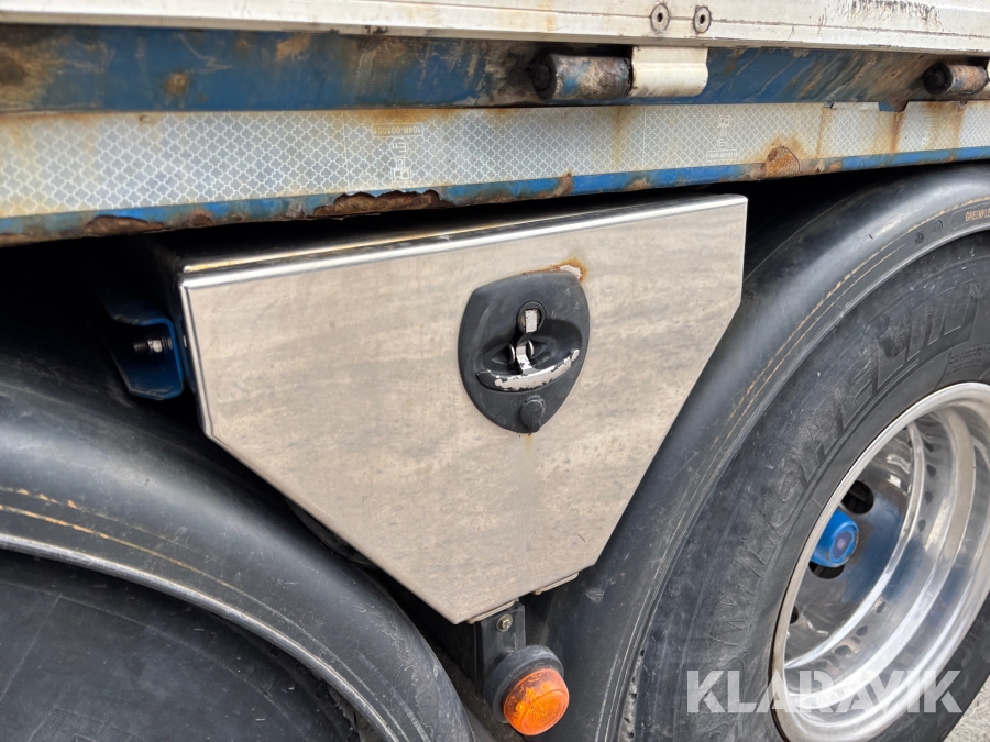 Kranbil med tipp Scania R560lb8x4*4hnb Tridem med Palfinger PK 33002-EH