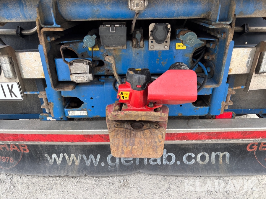 Kranbil med tipp Scania R560lb8x4*4hnb Tridem med Palfinger PK 33002-EH