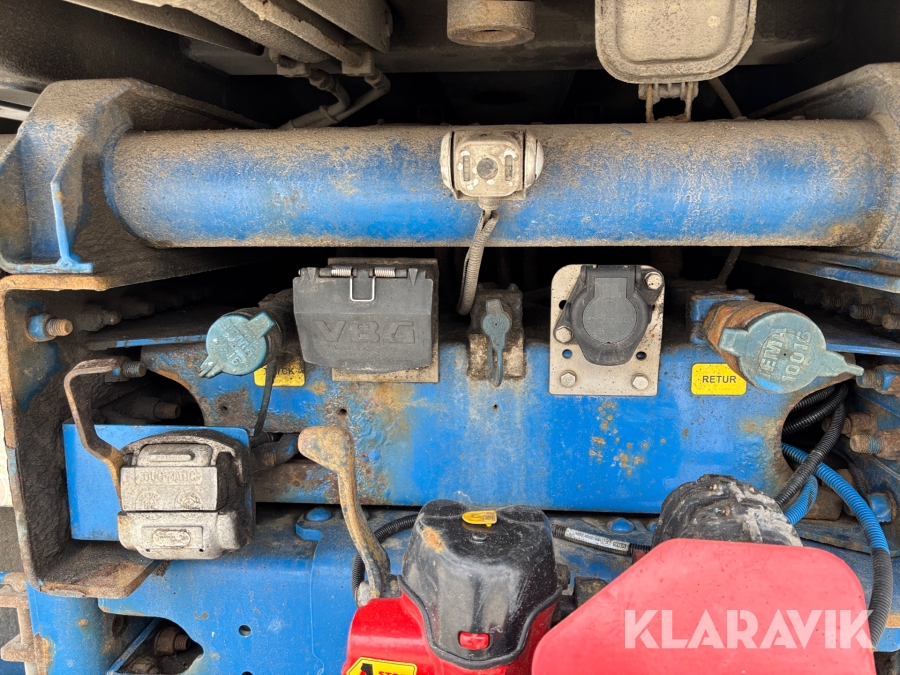 Kranbil med tipp Scania R560lb8x4*4hnb Tridem med Palfinger PK 33002-EH