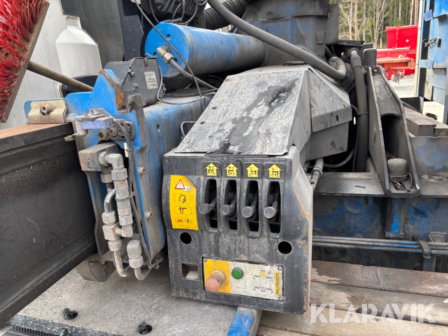 Kranbil med tipp Scania R560lb8x4*4hnb Tridem med Palfinger PK 33002-EH