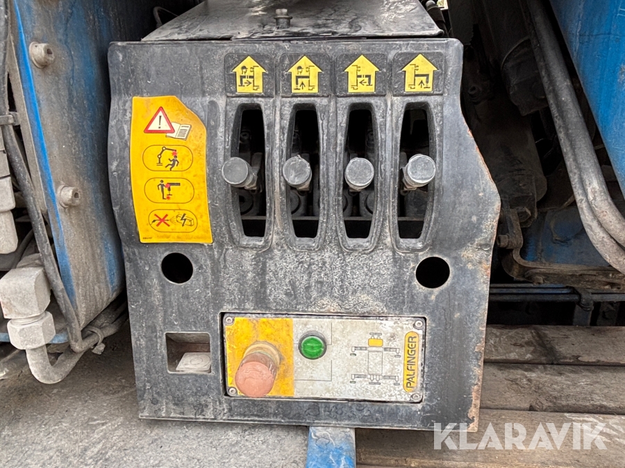 Kranbil med tipp Scania R560lb8x4*4hnb Tridem med Palfinger PK 33002-EH