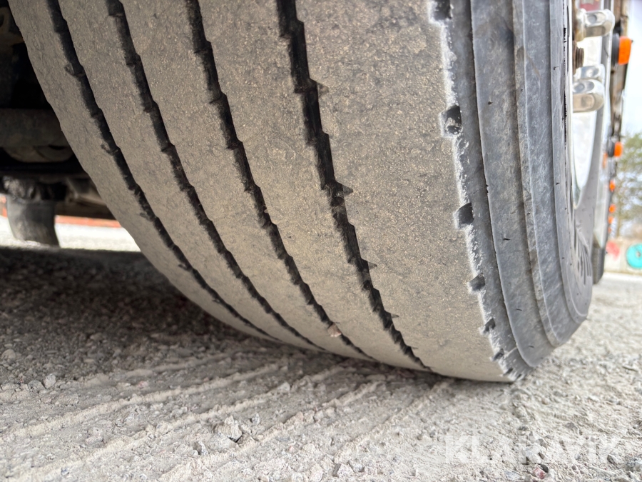 Kranbil med tipp Scania R560lb8x4*4hnb Tridem med Palfinger PK 33002-EH