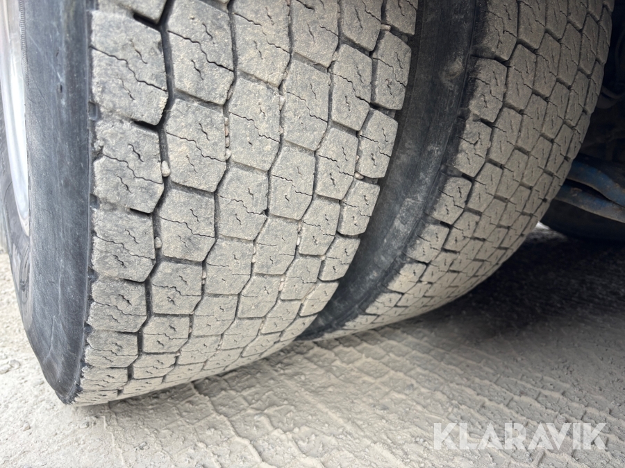 Kranbil med tipp Scania R560lb8x4*4hnb Tridem med Palfinger PK 33002-EH