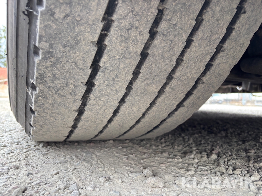 Kranbil med tipp Scania R560lb8x4*4hnb Tridem med Palfinger PK 33002-EH