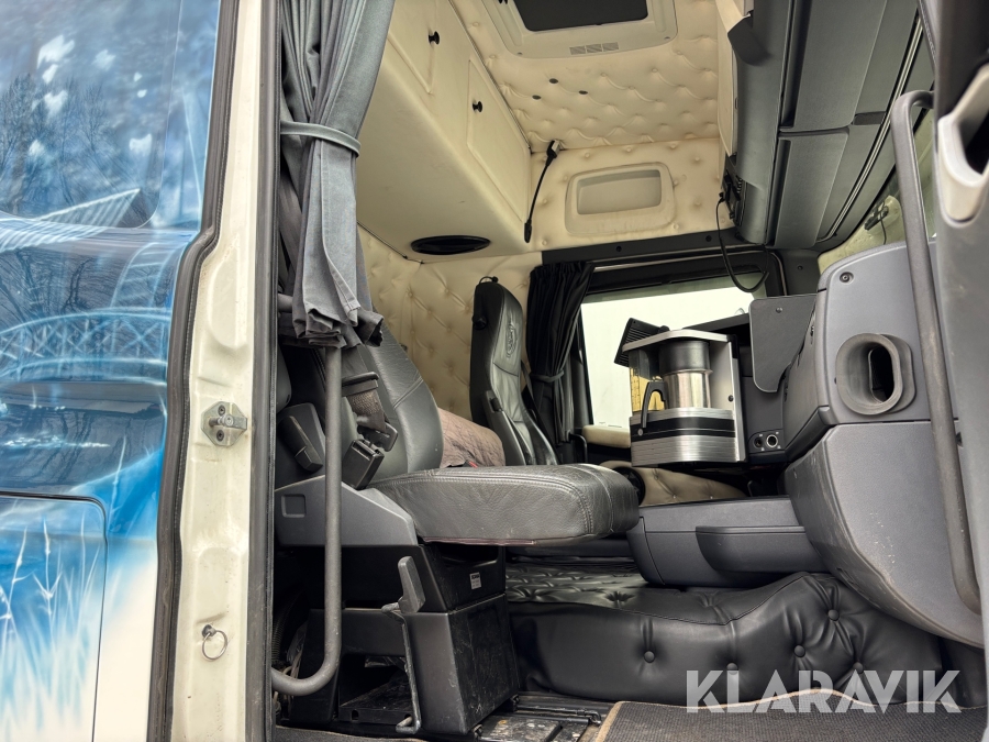 Kranbil med tipp Scania R560lb8x4*4hnb Tridem med Palfinger PK 33002-EH