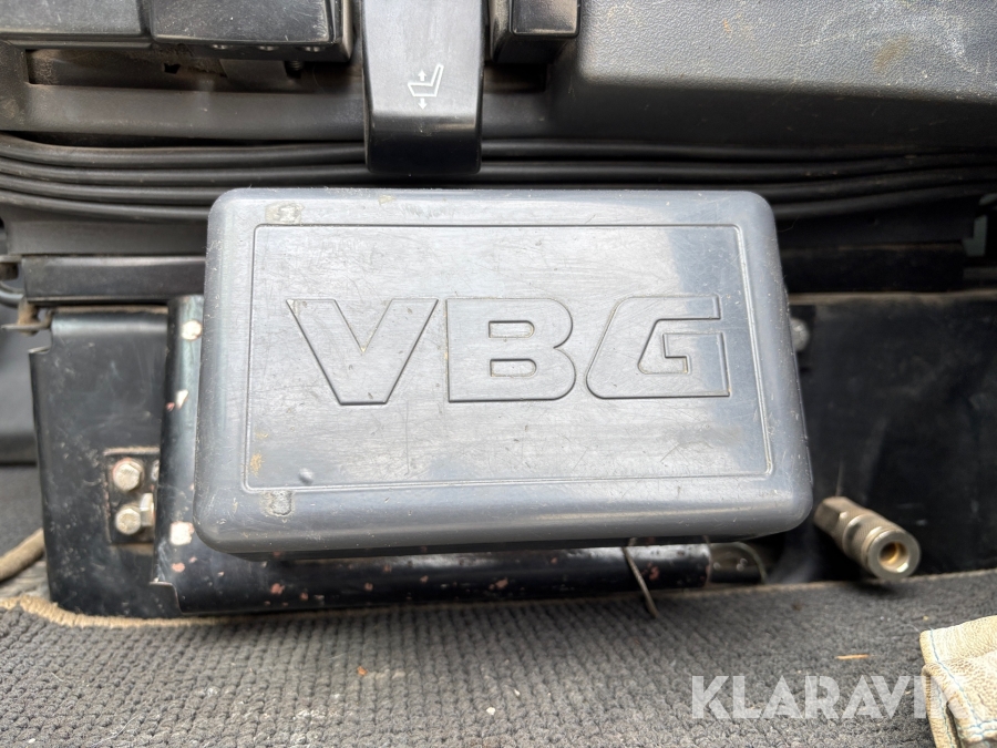 Kranbil med tipp Scania R560lb8x4*4hnb Tridem med Palfinger PK 33002-EH