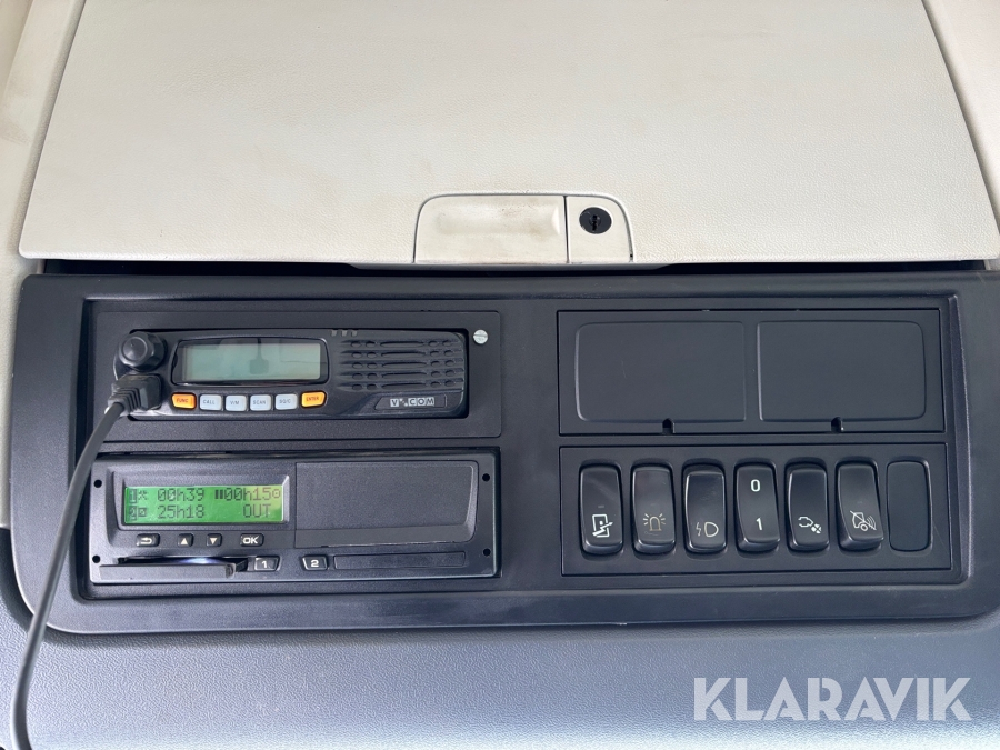 Kranbil med tipp Scania R560lb8x4*4hnb Tridem med Palfinger PK 33002-EH