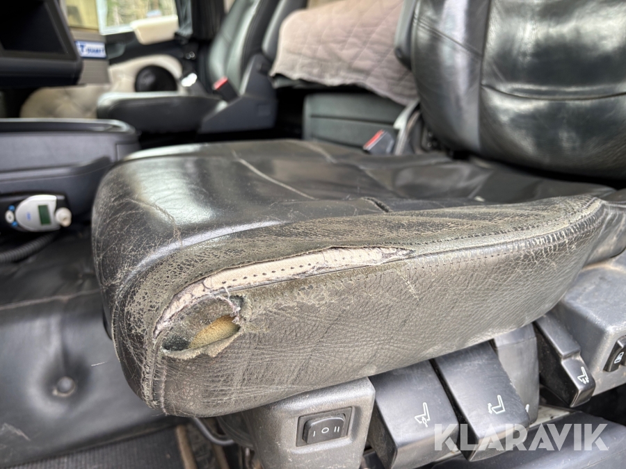 Kranbil med tipp Scania R560lb8x4*4hnb Tridem med Palfinger PK 33002-EH