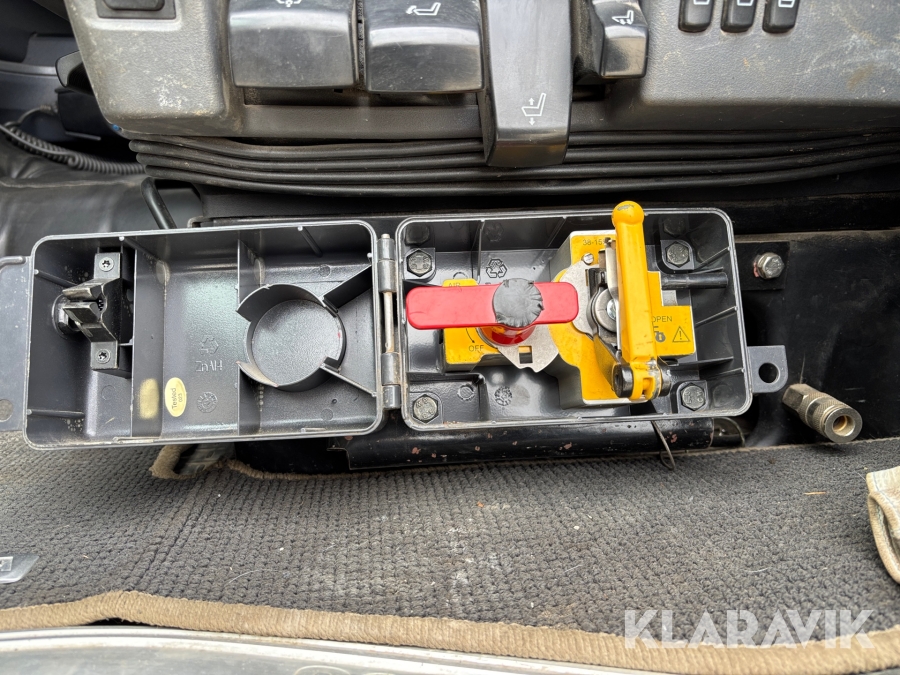 Kranbil med tipp Scania R560lb8x4*4hnb Tridem med Palfinger PK 33002-EH