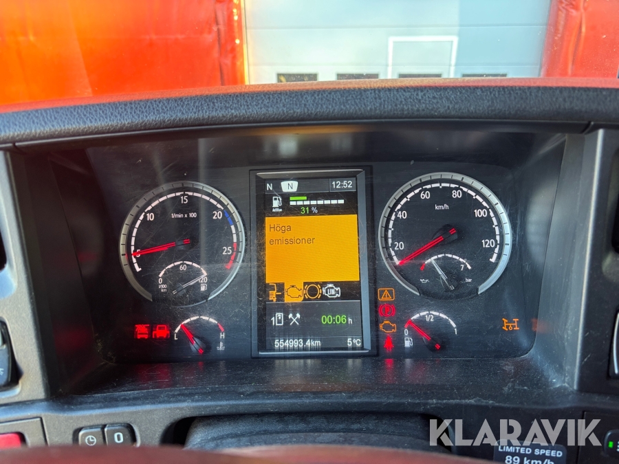 Kranbil med tipp Scania R560lb8x4*4hnb Tridem med Palfinger PK 33002-EH