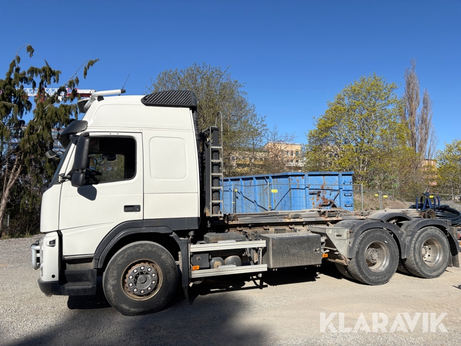 Lastväxlare Volvo FM 6x2 med Schaktflak