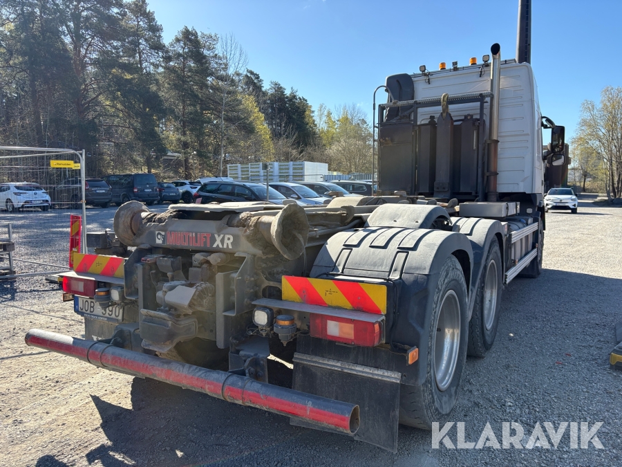 Lastväxlare Volvo FM 6x2 med Schaktflak