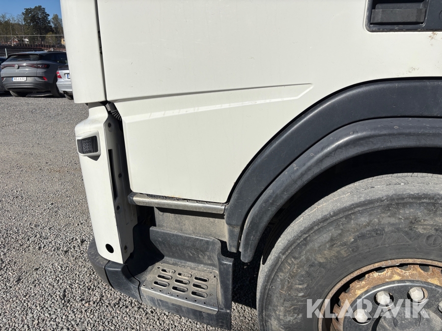 Lastväxlare Volvo FM 6x2 med Schaktflak