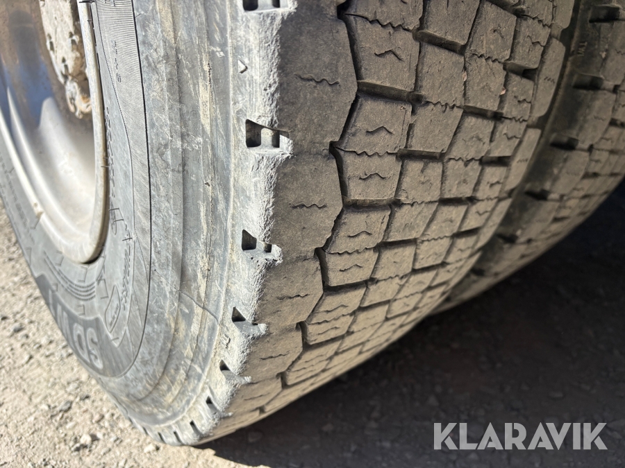Lastväxlare Volvo FM 6x2 med Schaktflak