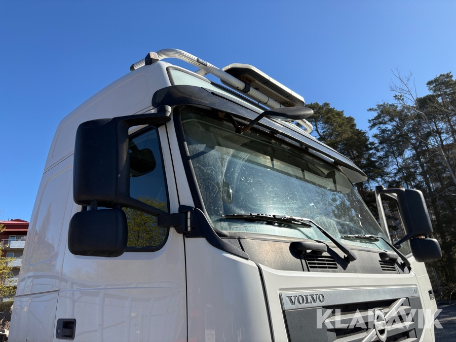 Lastväxlare Volvo FM 6x2 med Schaktflak